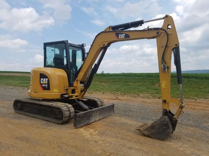(Pinedale, Wyo – November 20th, 2025) Mini Excavator Stolen Near Mile Marker 124 on US Highway 189.
